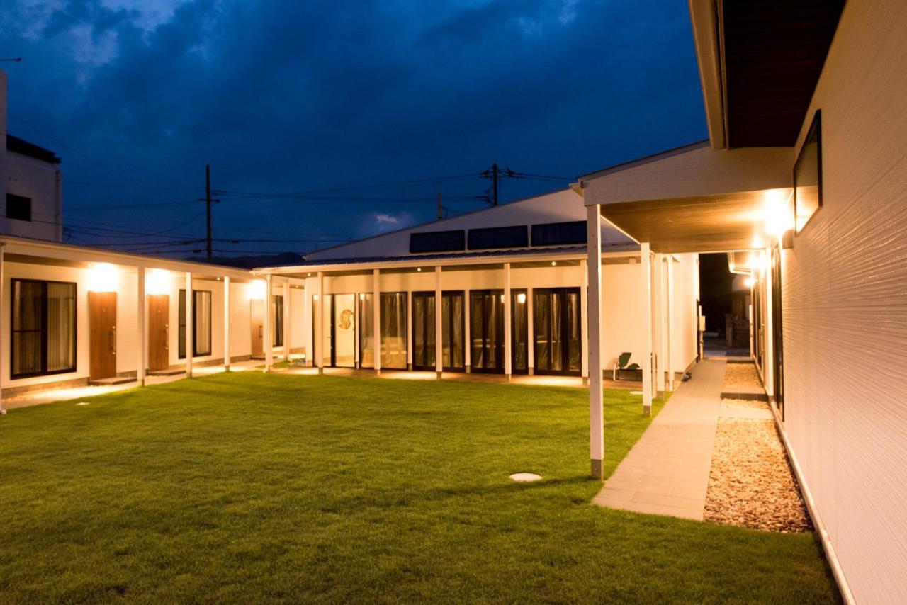 Hotel Le.Blanche Minamiawaji Esterno foto
