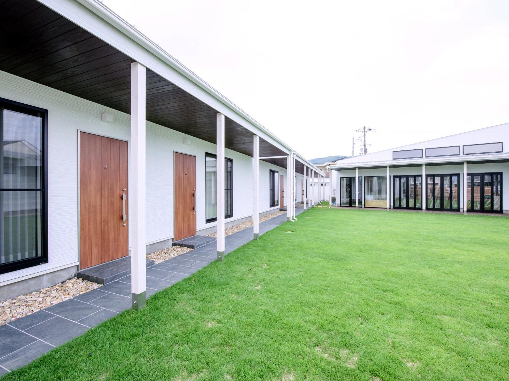 Hotel Le.Blanche Minamiawaji Esterno foto